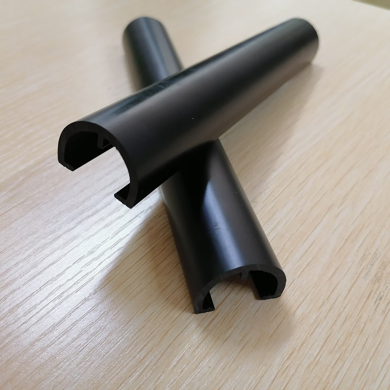 Profilé en PVC ignifuge de fabricant personnalisé C-Channel pour la bande de garniture de protection du fournisseur chinois