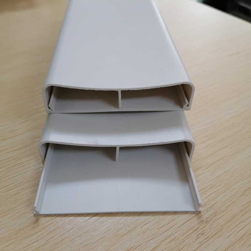 Cacheur de cordon en PVC Canal de gestion de câbles à double canal Circuit de correcteur de câble en PVC