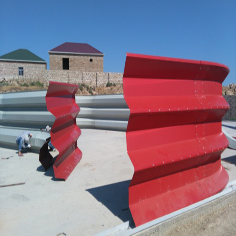 Machines pour la construction de toits métalliques à écrous et boulons
