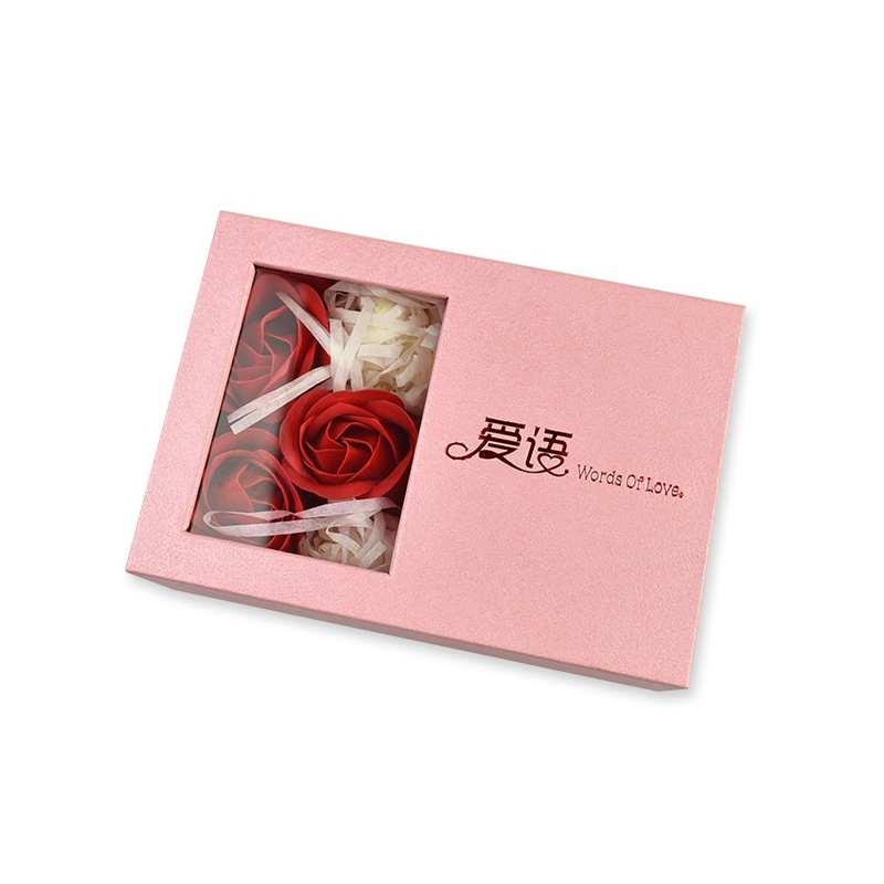 Une boîte de bijoux / romantique