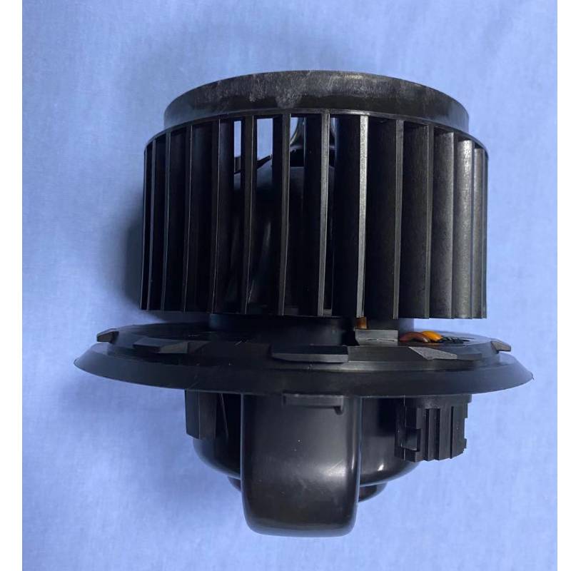 OEM NO. 7H0819021A moteur de ventilateur de système de climatiseur des véhicules à moteur pour VW / AUDI