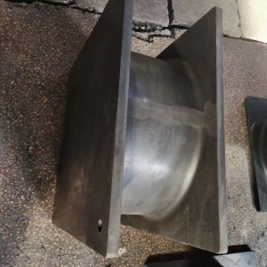 Système de protection de bâbord pour systèmes de protection de bois traditionnels et de caoutchouc coupé