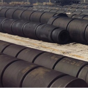 Dispositif de remorquage de quai océanique durable