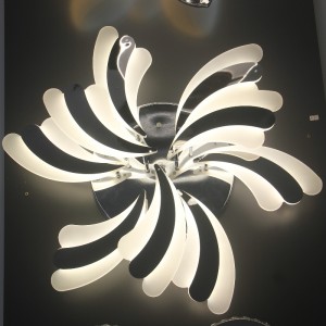 Boîtier PC, anti - UV et anti - jaune