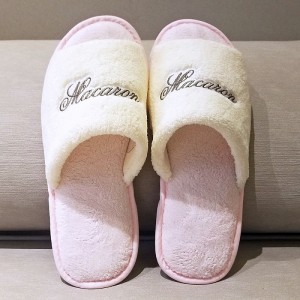 Soft Velvet signature sildes