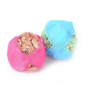 Jouet de chat de boule de feuille d\'étain