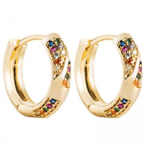 Boucles d\'oreilles de style ethnique européen et américain Creative Géométrique Boucles d\'oreilles creuses femelles plaquées en cuivre de vrais boucles d\'oreilles Zircon micro-incrustées en or