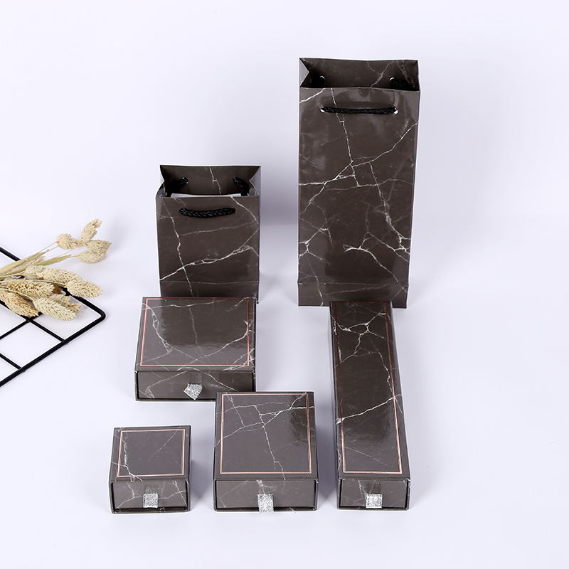 Carton marbre curseur bijoux emballage emballage boucle d'oreille carton recyclé vernis de revêtement de uv recyclé estampage en relief