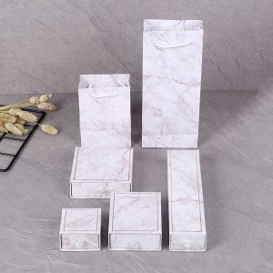 Carton marbre curseur bijoux emballage emballage boucle d\'oreille carton recyclé vernis de revêtement de uv recyclé estampage en relief