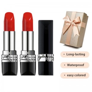 gros rouge à lèvres