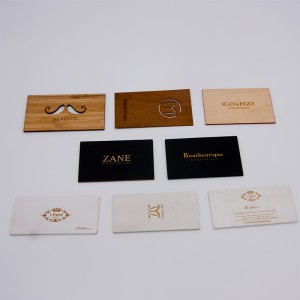 Carte à puce en bois