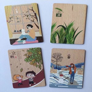 Carte de chambre en bois