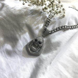 Lanouvelle tête de démon de zircon à hip-hop-incrustée ressemble à un collier de diamant
