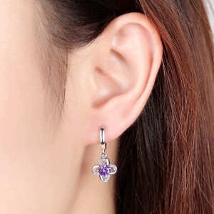 Boucles d\'oreilles de trèfle à quatre feuilles