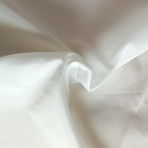 tissu teinté recyclé