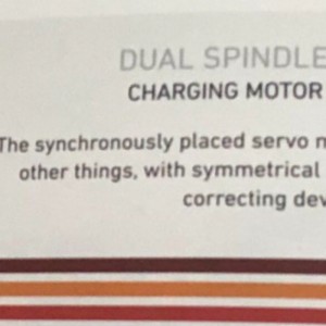 Machine de moulage d\'injection d\'énergie sophisée moderne