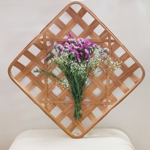 Panier de fleurs décoratifs