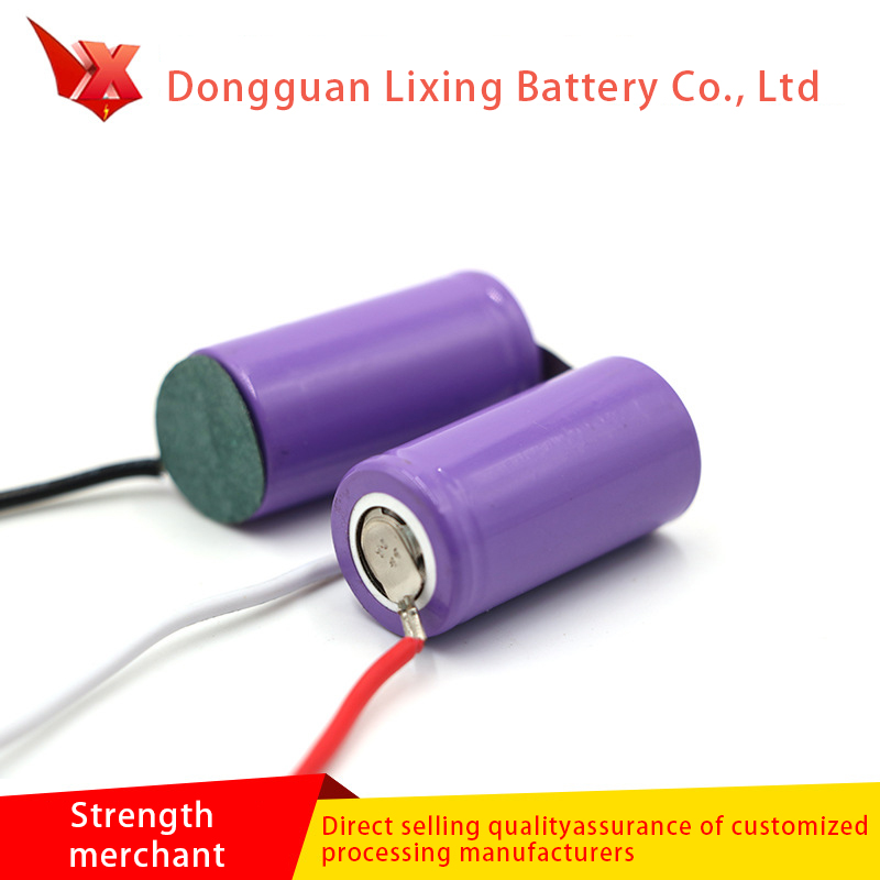 Batterie de lithium pivotante Batterie de lithium 18350 7.4V Batterie rechargeable 800mAh Batterie spéciale pour produits électroniques