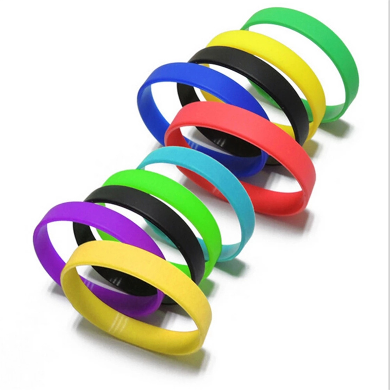 Bracelet en silicone Bracelets vierges Accessoires de sport pour femme Men Jeux Équipes et événements sportifs