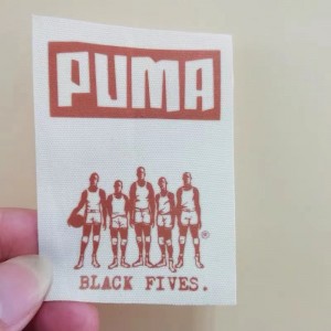 Tags de haute qualité Tags d\'usine pour sacs à main \\\\\\\\ Vêtements \\\\\\\\ chaussures \\\\\\\\ accessoires Etiquettes de paquet d\'étiquettes de tissu personnalisé étiquettes tissées