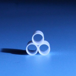 Macor peut traiter le tube en céramique en verre