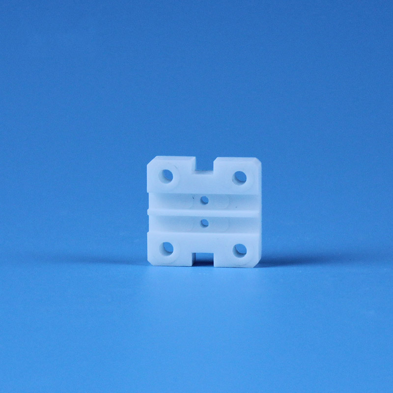 Quels problèmes devraient être payés à l\'attention de la céramique de frittage de zircone?