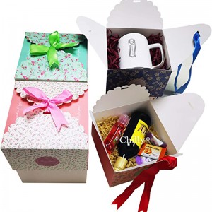 Coffrets cadeaux, ensemble de 4 coffrets de friandises décoratives, gâteaux, biscuits, goodies, bonbons et bombes de bain faites à la main Soaps de douche pour Noël, anniversaires, vacances, mariages (à motifs de fleurs)