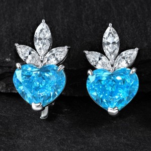 Clip d\'oreille en forme de cœur en forme de cœur