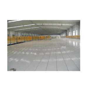 Plate-forme en acier à plusieursniveaux