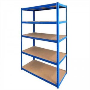 Étagères à angle d\'acier