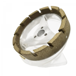 Couvrir la roue de bordure en verre