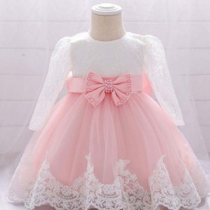 Baige Flower Girl Party Portez une robe baptême occidentale en dentellenouveau-né pour bébé