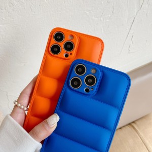 Lenouveau produit convient au boîtier de téléphone mobile de couleur solide Apple iPhone14 de la veste à la veste, mise àniveau de l\'objectif anti-rayures, couverture de protection anti-collision