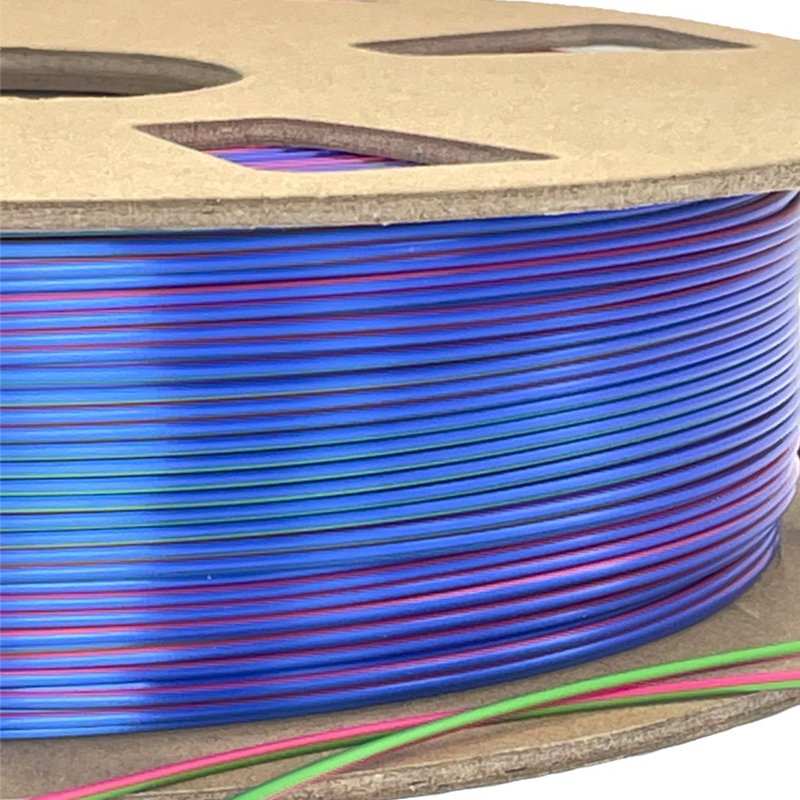 Dual/Thire Color Silk Filament est en vente