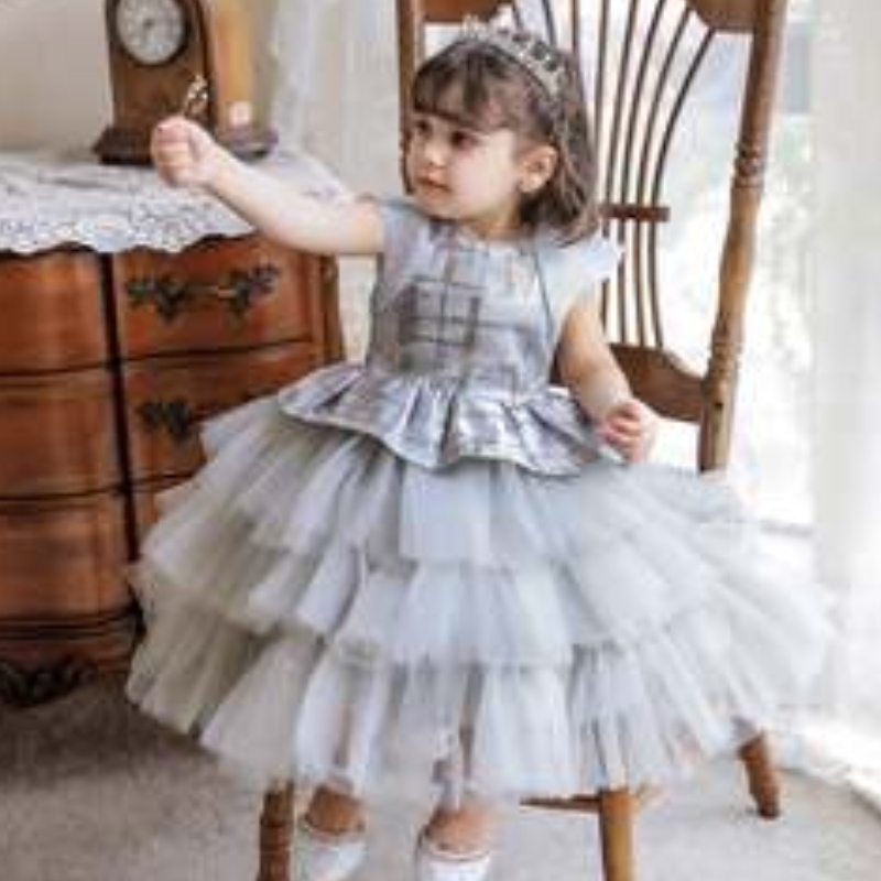 Baige Vente chaude élégante Design Girl Soirée Robe Baby Girl Robe Party Wear White Multi-couche Lovely Princess