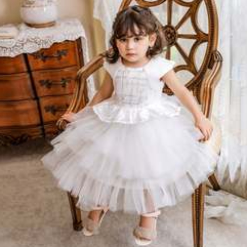 Baige Vente chaude élégante Design Girl Soirée Robe Baby Girl Robe Party Wear White Multi-couche Lovely Princess