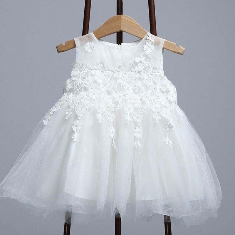 Baige New Design Lace Broidered bébé Baptême Baptême Robe de fête d'anniversaire de 24 mois