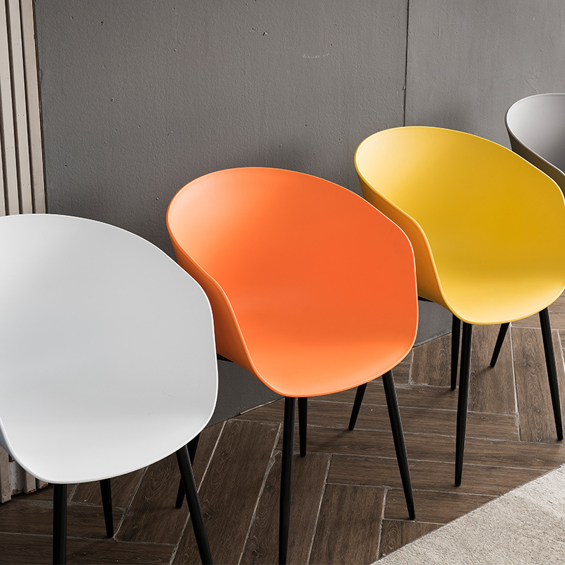 Modern Italian français Premium Plastic PP Shell Kitchen Restaurant Restaurant Restaurant chaises en plastique