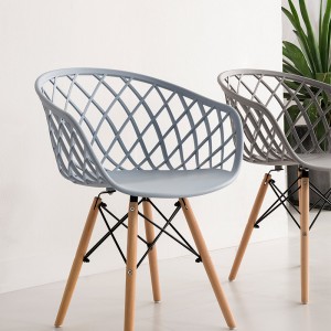 Vente chaude Nordic Design Style Restaurant Chaise en plastique de salle à manger blanc lourd avec des jambes en bois