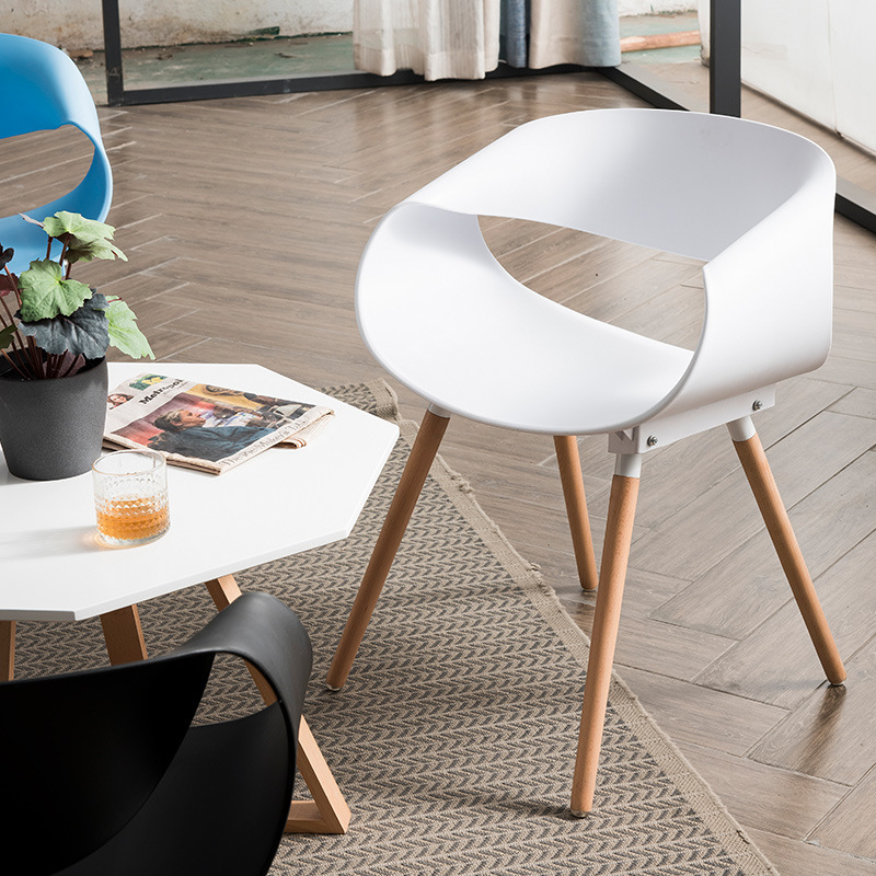 Chaise en plastique moderne, chaise à café de haute qualité, restaurant de chaise haute