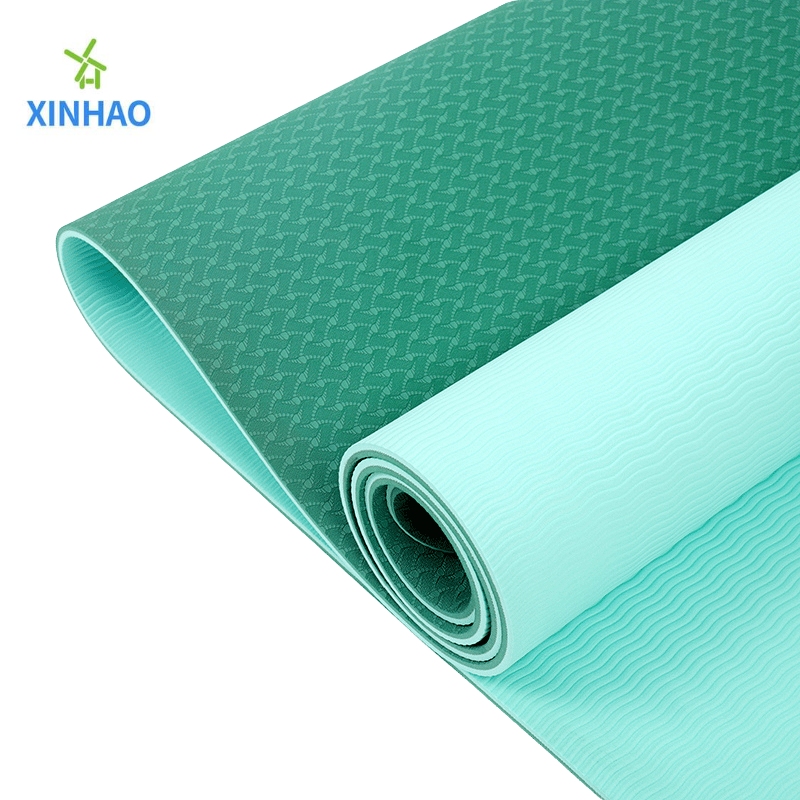 Protection environnementale double couche en deux couleurs personnalisable (4/6/8mm) TPE Yoga Mat en gros, adapté au yoga, à la forme physique, à Pilates