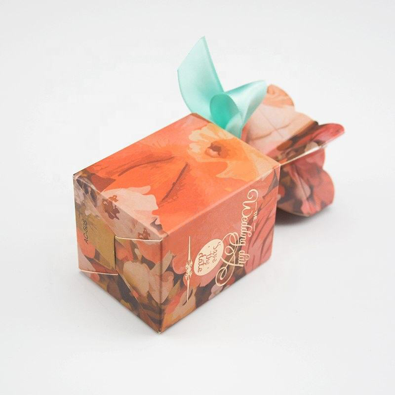 Impression personnalisée Boîte cadeau en papier invité de bonbon de mariage