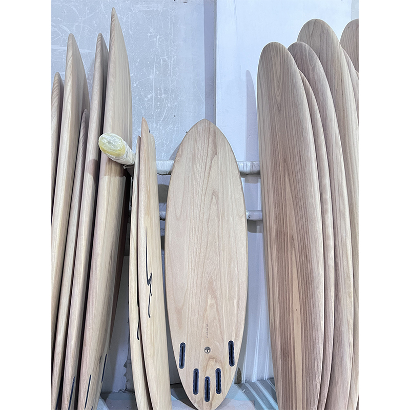Planches de surf en bois Paulownia