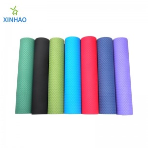 Protection environnementale double couche en deux couleurs personnalisable (4/6/8mm) TPE Yoga Mat en gros, adapté au yoga, à la forme physique, à Pilates