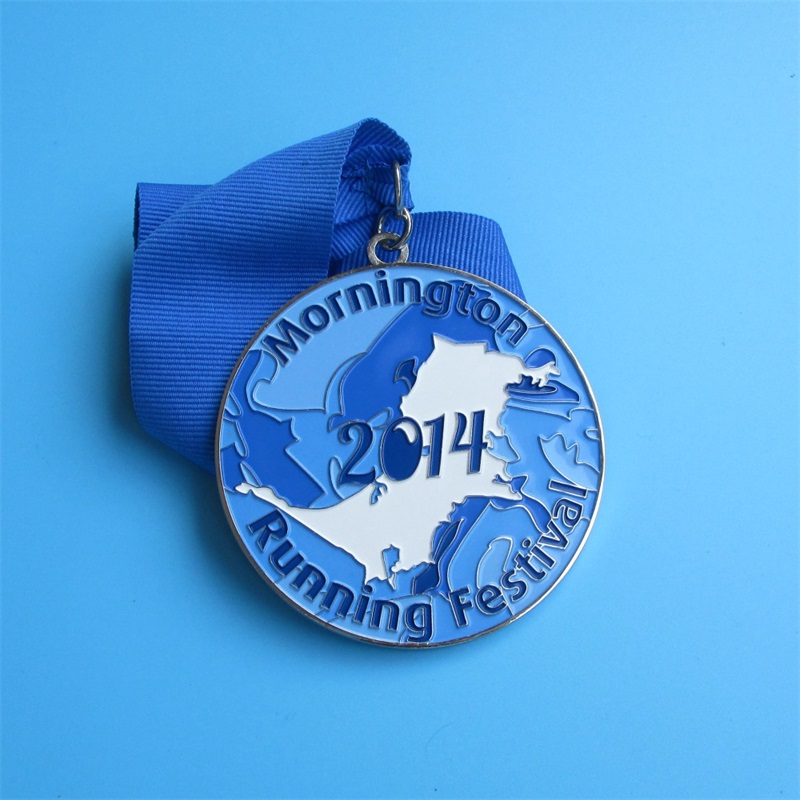 Médailles de course en argent brillant des prix du festival