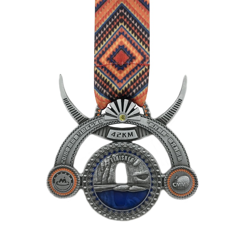 Design spécial médailles sportives 4D en argent antique et médailles commémoratives du ruban