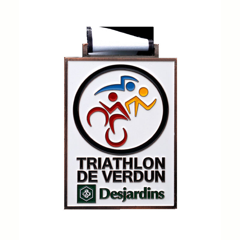 Médaille de sport en métal sur la forme personnalisée pour la médaille de triathlon en gros