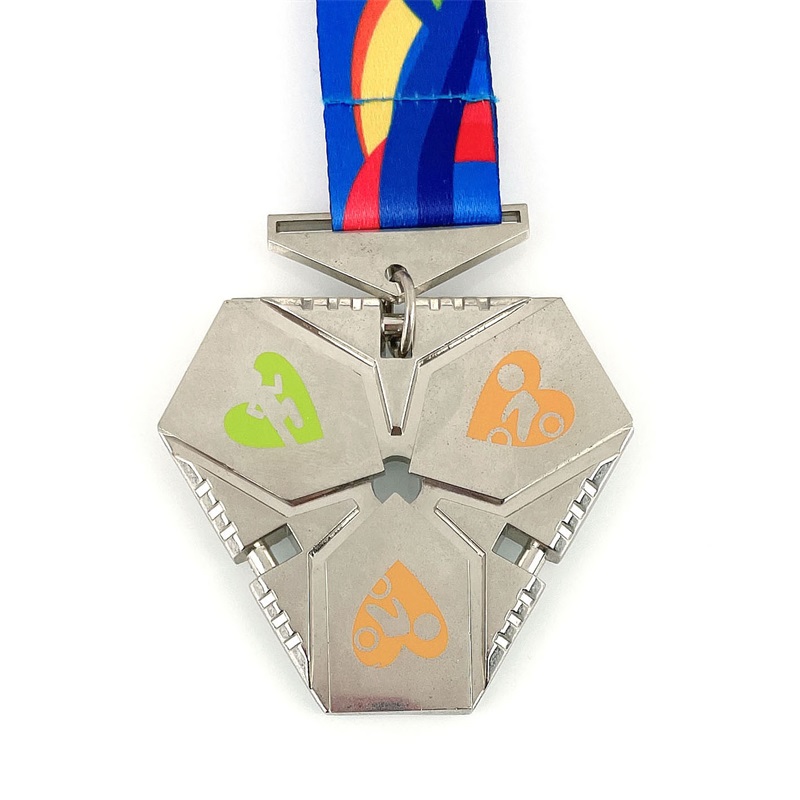 Médailles de triathlon en émail de sport cool gravé sur mesure Gag.
