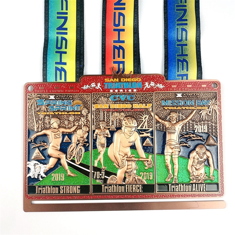Médaillon d'émail chinois Sport exécutant les médailles de marathon militaire Médailles 3D Triathlon Médailles