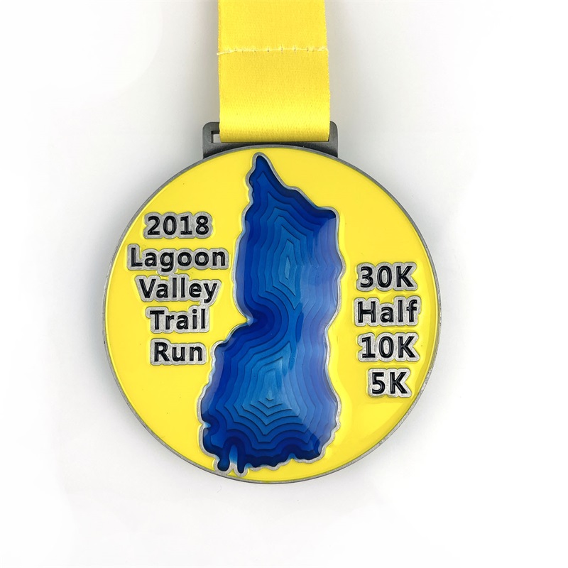 Médaille de moulage en alliage en alliage zinc imprimé UV Médailles de semi-marathon personnalisées